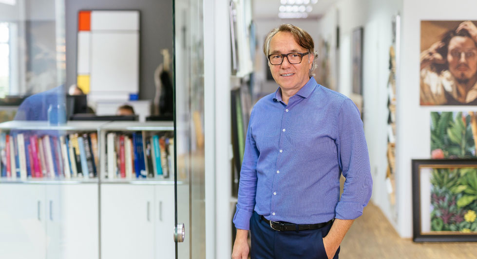 Hardy Schulz in the offices of KUNSTKOPIE.DE