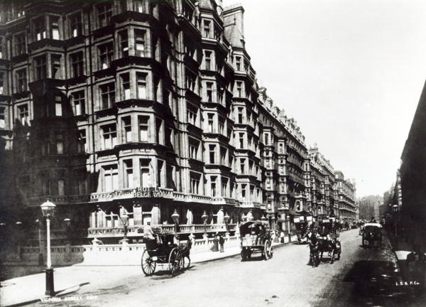 Victoria Street, London c.1900 (b/w photo)  from English Photographer