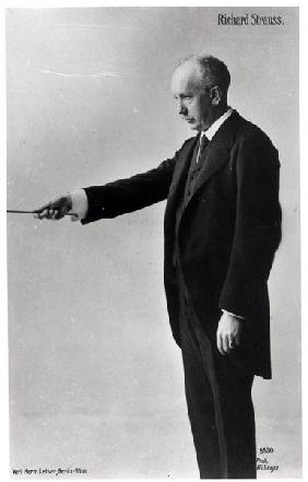 Richard Strauss (1864-1949) conducting in Berlin, 1920s (b/w photo) 