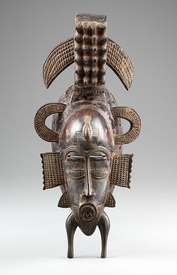 Kpelie Mask from African