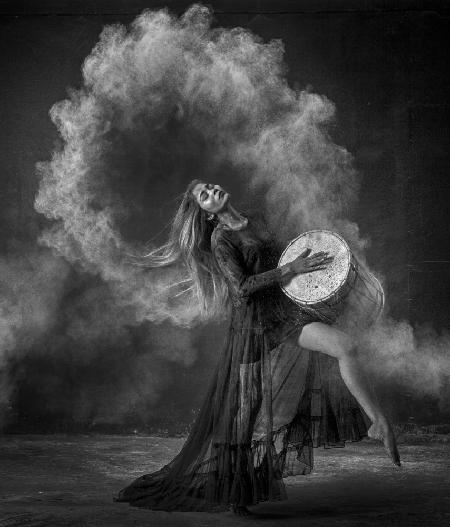 Dance with Drum