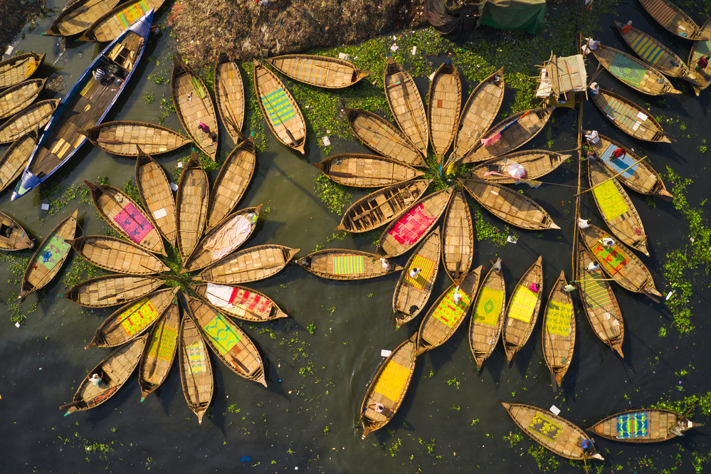 Traditional wooden boats and life from Azim Khan Ronnie