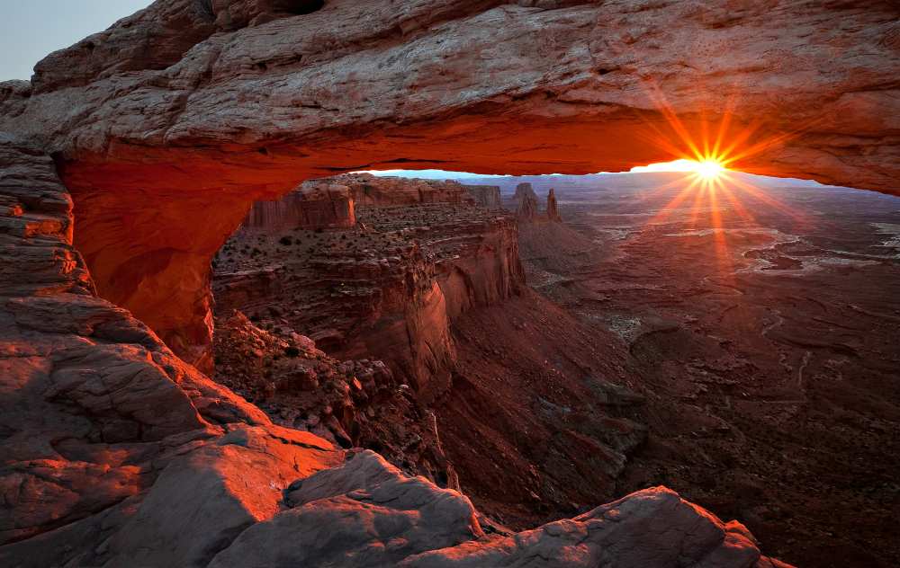 Mesa Arch Sunrise from Barbara Read