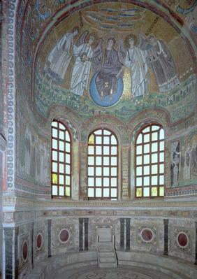 Interior of the apse, 6th century (photo)