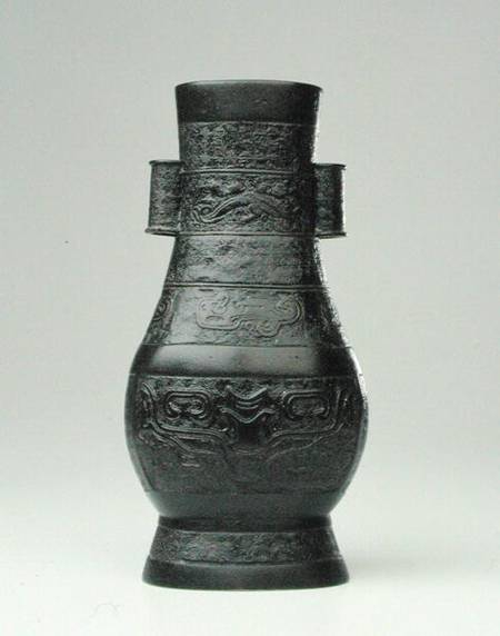 'Hu' vase with diaper decoration from Chinese School