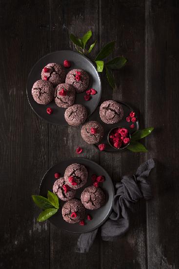 Raspberry chocolate crinkle cookies