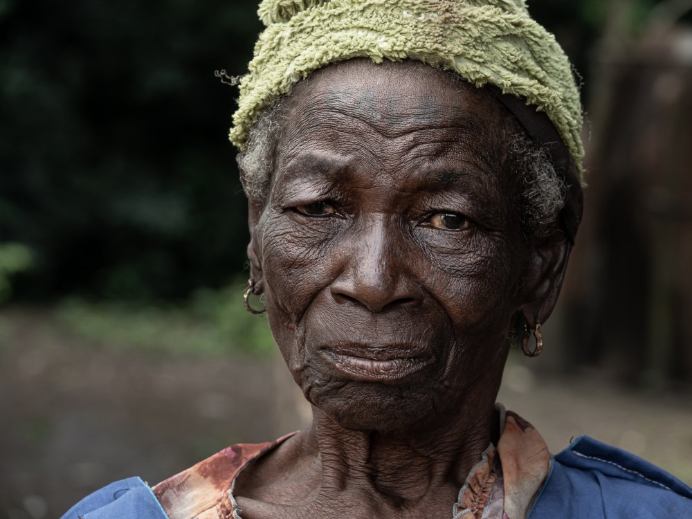 Yoruba woman in the kingdom of Oyo from Elena Molina