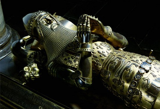 Effigy of Edward the Black Prince, 1376 (gilt bronze) (also see 122668) from English School