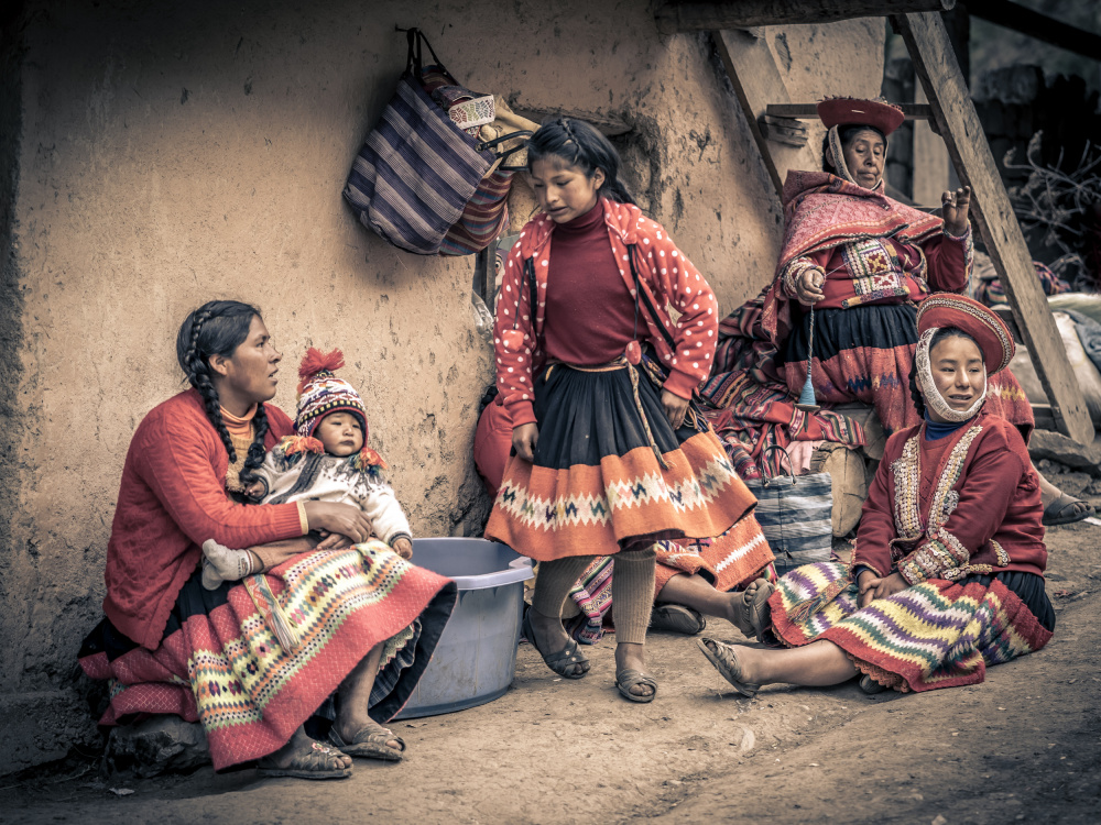 Andean women from Eyal Alcalay