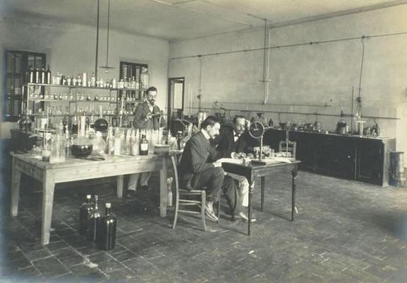 A corner of the chemistry laboratory, from 'Industrie des Parfums a Grasse', c.1900 (photo) from French School, (20th century)