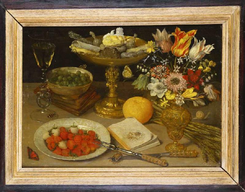 Stilleben mit Erdbeeren, einer Schale mit Zuckerwerk, einem Blumenstrauß und anderen Gegenständen. from Georg Flegel
