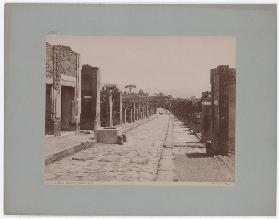 Pompeii: Abundance Road, No. 5033