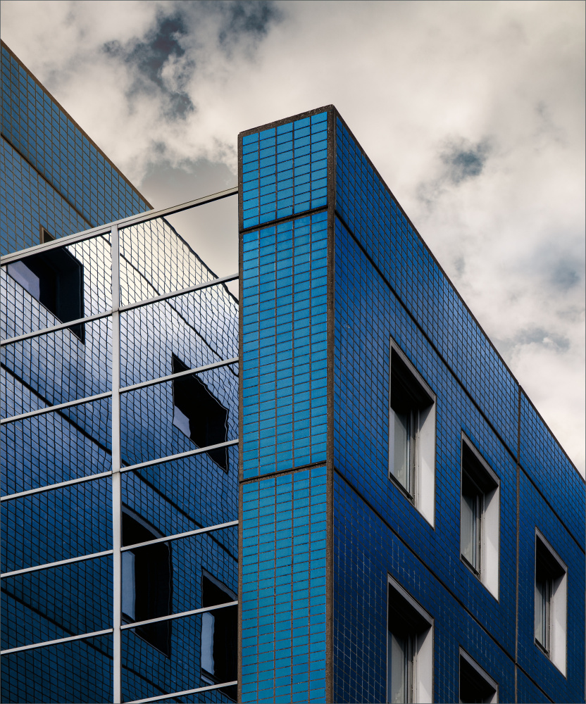 Blue facade from Gilbert Claes