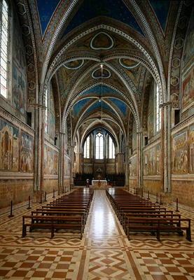 View of the interior of the Upper Church (photo)