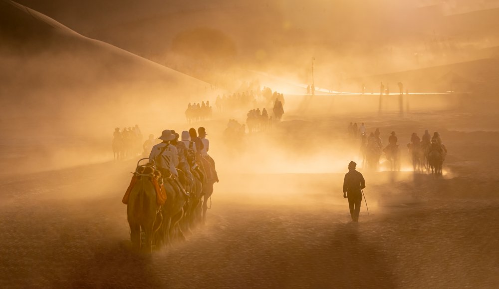 Camel Riding in the Gobi Desert (悠悠驼铃声） from Jianping Yang