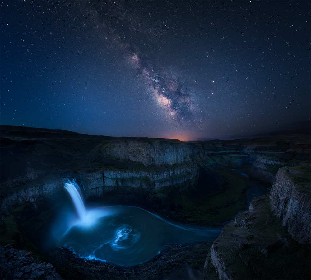 Palouse waterfall and the Milky Way from JIE CHEN