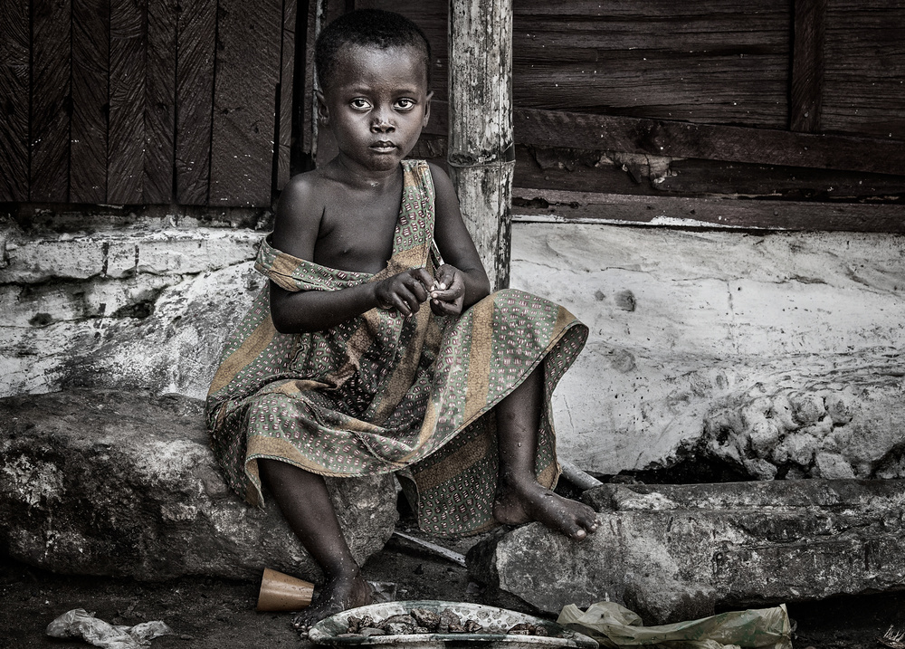 Girl in the streets of Accra - Ghana from Joxe Inazio Kuesta Garmendia