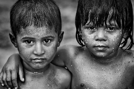 Two Rohingya refugees children.