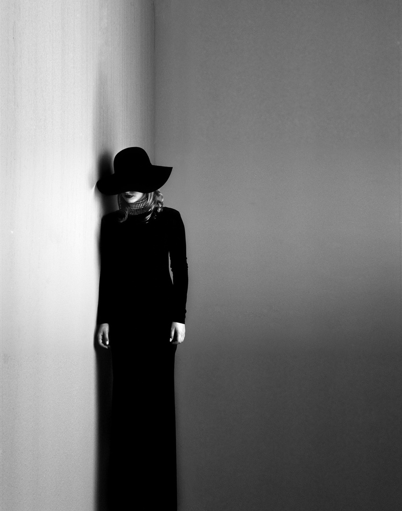 Black dress, white soul from Kalynsky