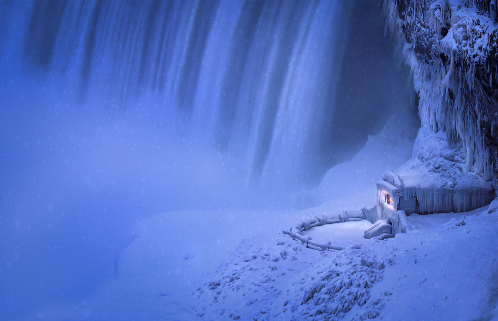 Niagara Falls from Larry Deng