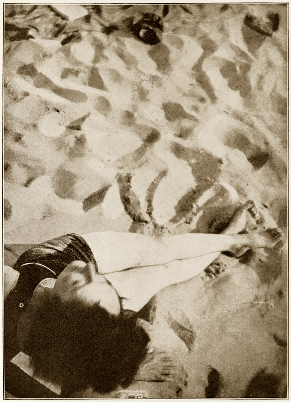 Juni-Sonne / Dieses Bild können Sie von allen Seiten betrachten from László Moholy-Nagy