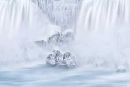 The frozen islands under the Waterfalls
