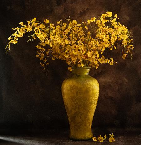 Yellow vase