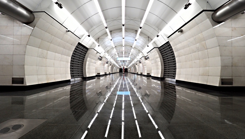 Moscow metro - Welcome to the machine from Maxim Makunin
