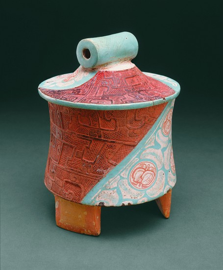Tripod vessel with slab-legs from Mayan