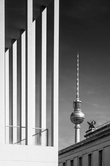 BERLIN TV Tower & Museum Island | Monochrome