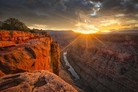 Sunrise Over The Grand Canyon