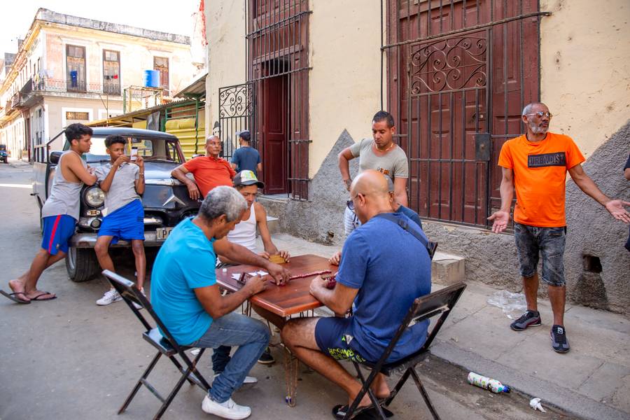 Domino in Havanna, Kuba from Miro May