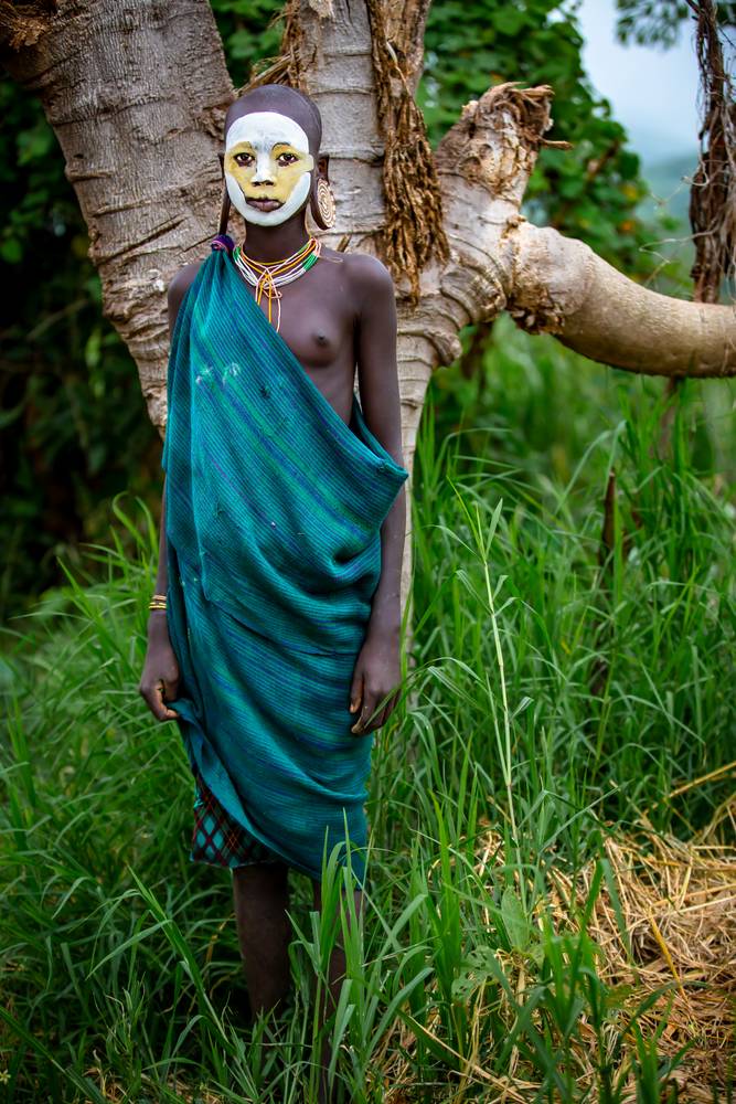 Portrait in der Natur, Omo Valley, Äthiopien, Afrika from Miro May