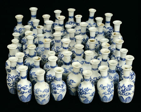 A Selection Of Chinese Vases Recovered From The Nanking Cargo from 