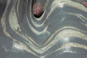 Colored rock pattern and pebble (photo) 