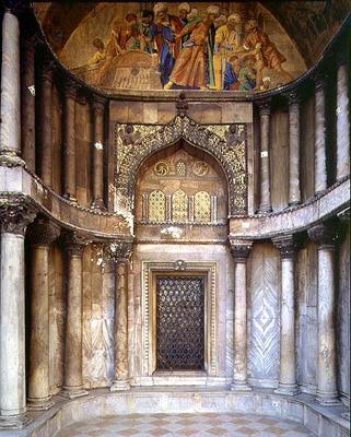 Fifth portal of the facade with mosaics and reliefs from the 13th and 14th centuries (photo) from 
