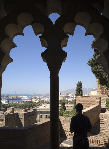 Inside the Alcazaba - view over the city of Malaga and the port (photo)  from 