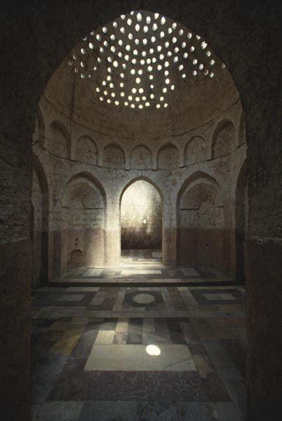 Interior of the Hammam al-Jadid, also called the ''New Bath'' (photo)  from 
