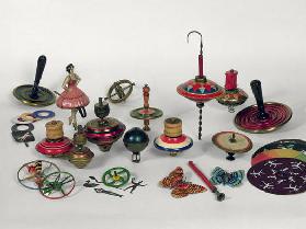 Spinning tops, humming tops and optical tops, 1890-1950