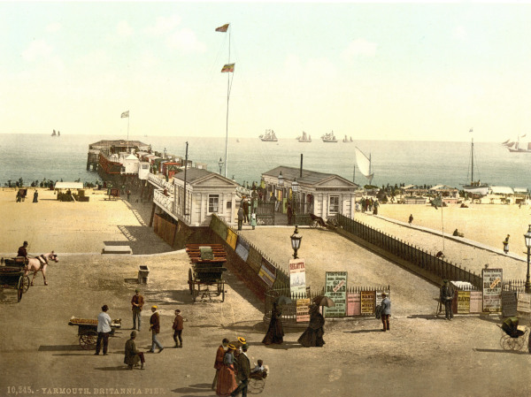 Yarmouth, Britannia Pier from 