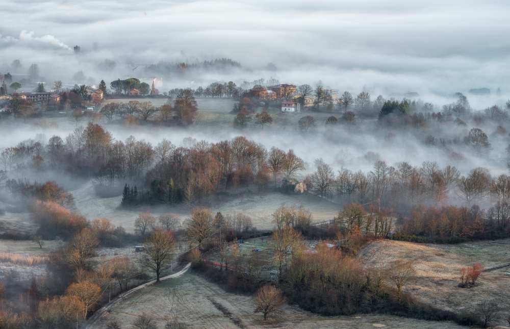 misty fields from Riccardo Lucidi
