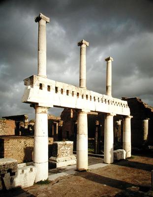 View of the portico of the Forum (photo) from Roman 1st century BC