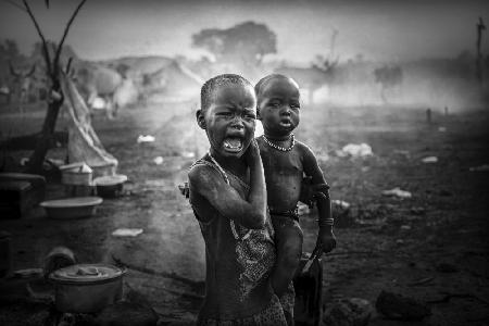 Crying child Mundari, South Sudan