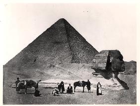 The Sphinx and the Great Pyramid of Khufu at Giza , c.1860 (b/w photo) 